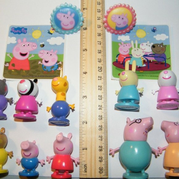 Peppa Pig Deluxe Party Favors Set of 14 with 10 Figures, 2 Fun Rings and Sticker - Picture 3 of 7
